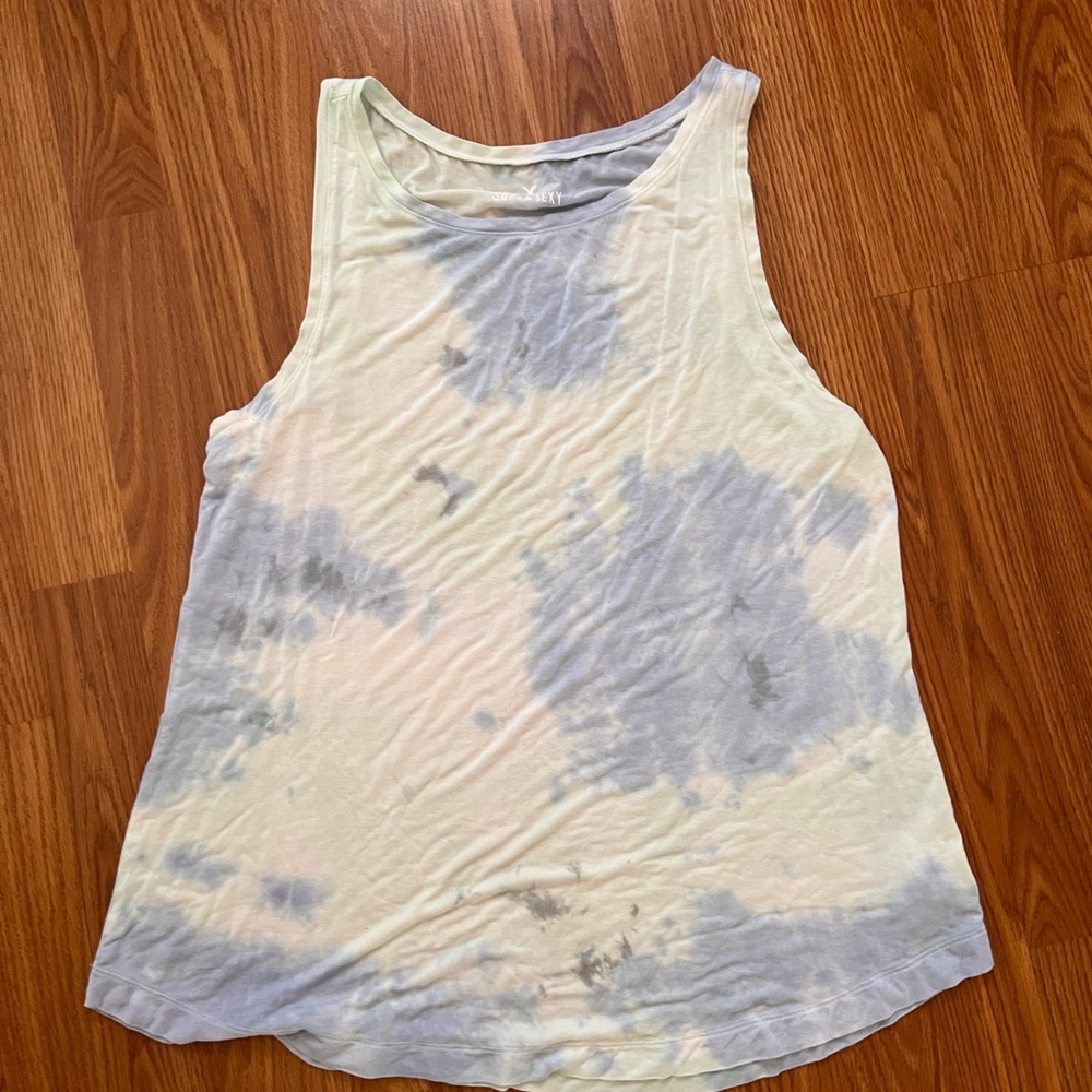 American Eagle Flowy Tank Large